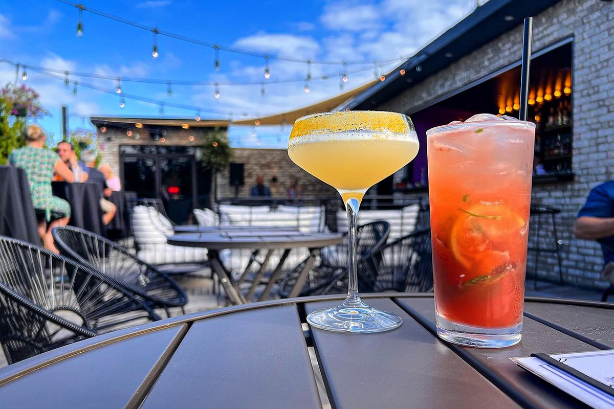 Brick & Brew Havertown Presents Pat & Bobs